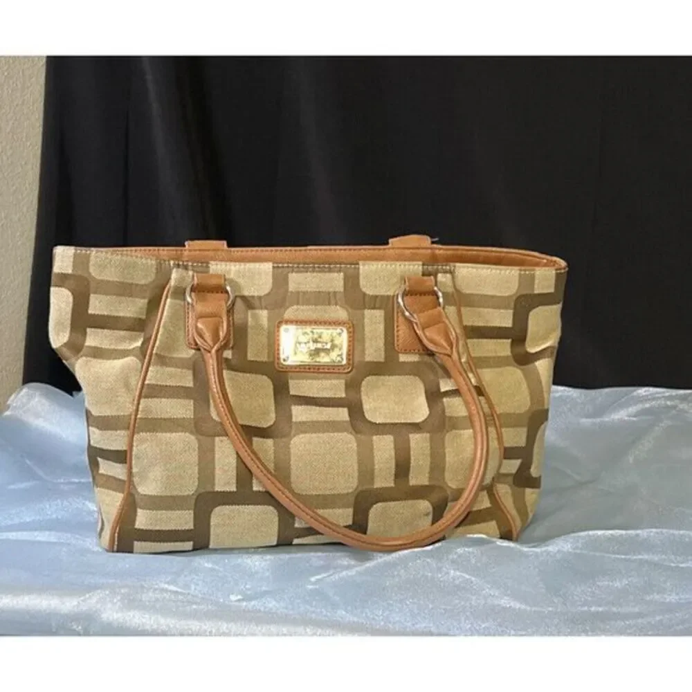 Nine West Handbag Tote Handbag Purse‎ Beige and Brown Design